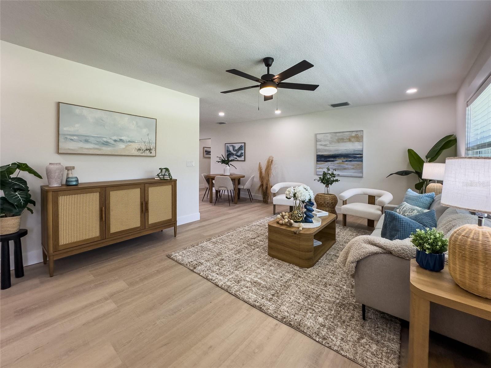 796 PINEWOOD DR — photo 13
