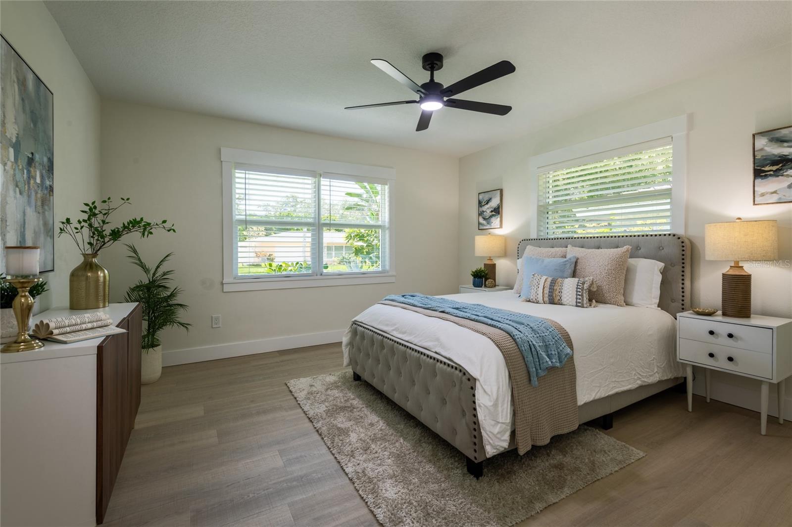 796 PINEWOOD DR — photo 15