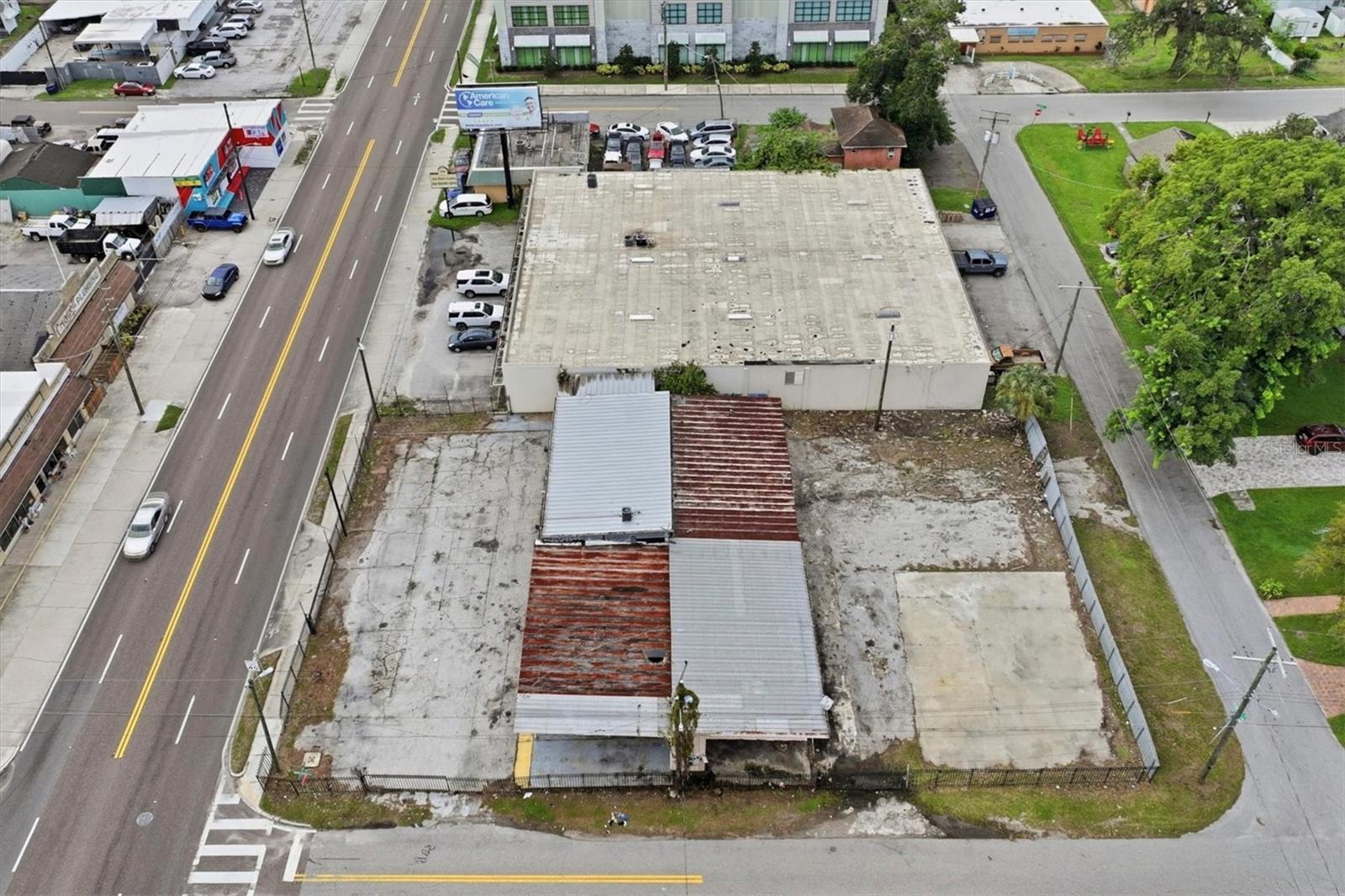 7310 N FLORIDA AVE — photo 5