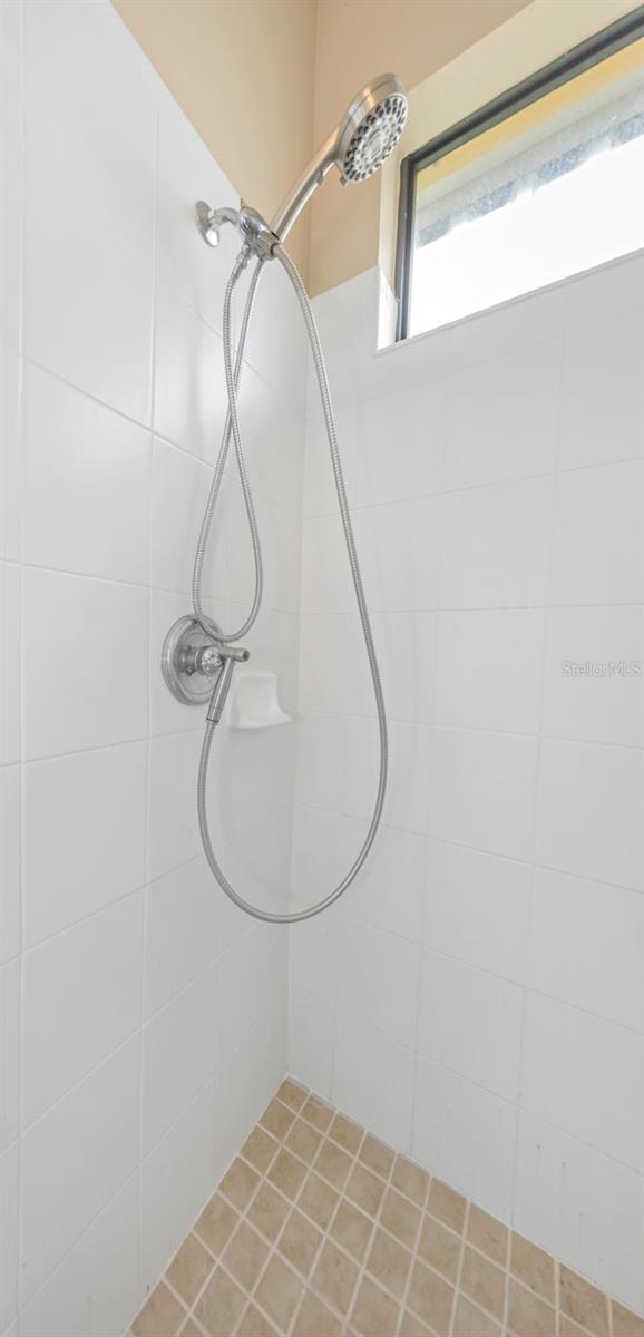 114 SHELL FALLS DR — photo 19