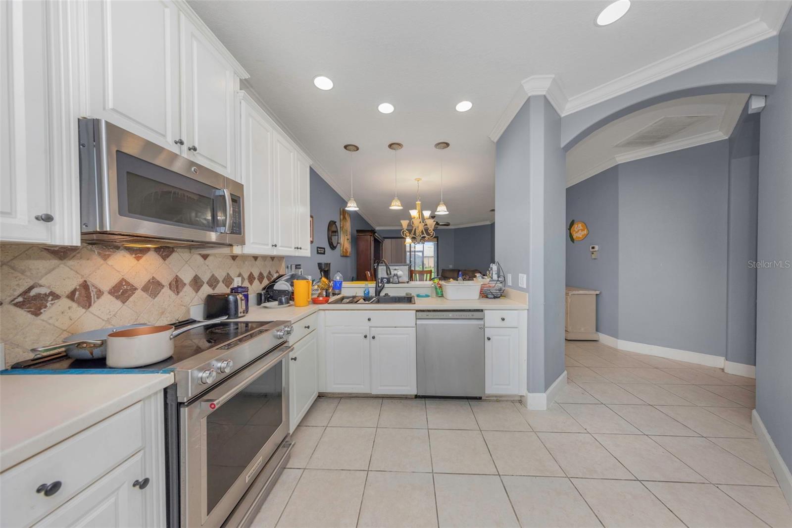 114 SHELL FALLS DR — photo 8