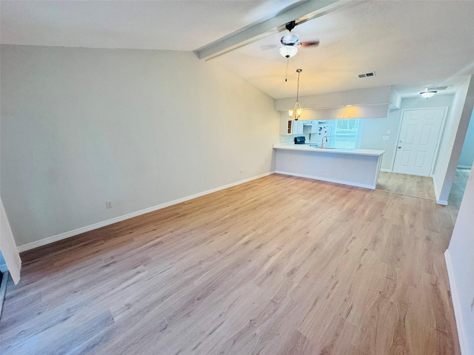 5151 GAINSVILLE DR — photo 9