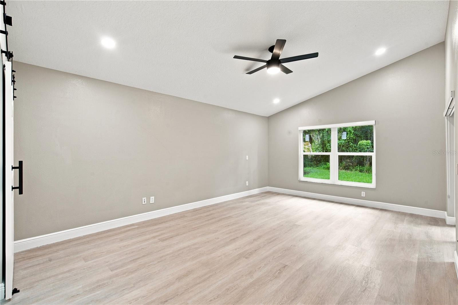 6137 WHIMBRELWOOD DR — photo 20