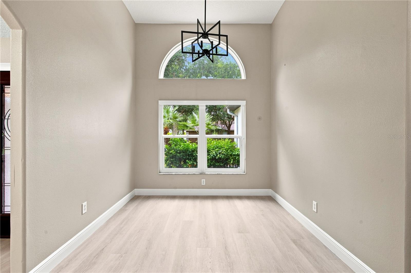 6137 WHIMBRELWOOD DR — photo 7