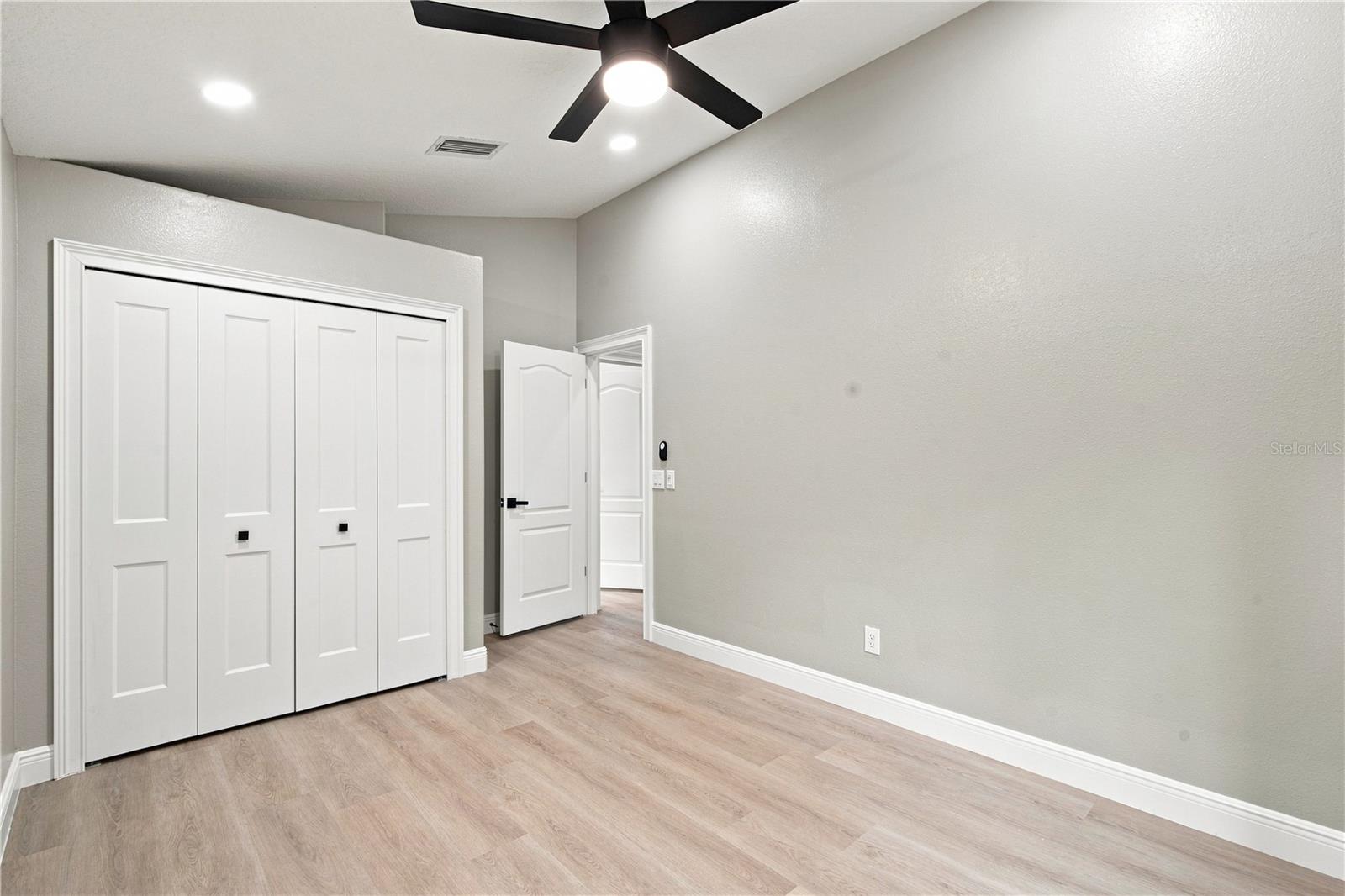 6137 WHIMBRELWOOD DR — photo 28