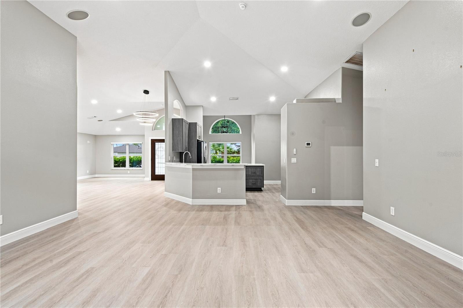 6137 WHIMBRELWOOD DR — photo 10