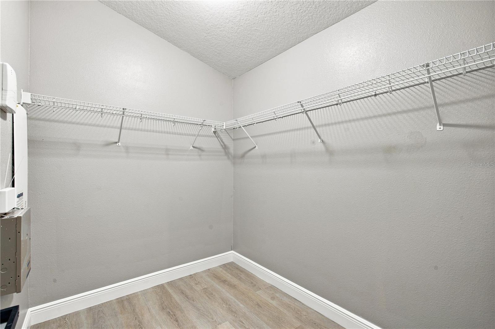 6137 WHIMBRELWOOD DR — photo 24