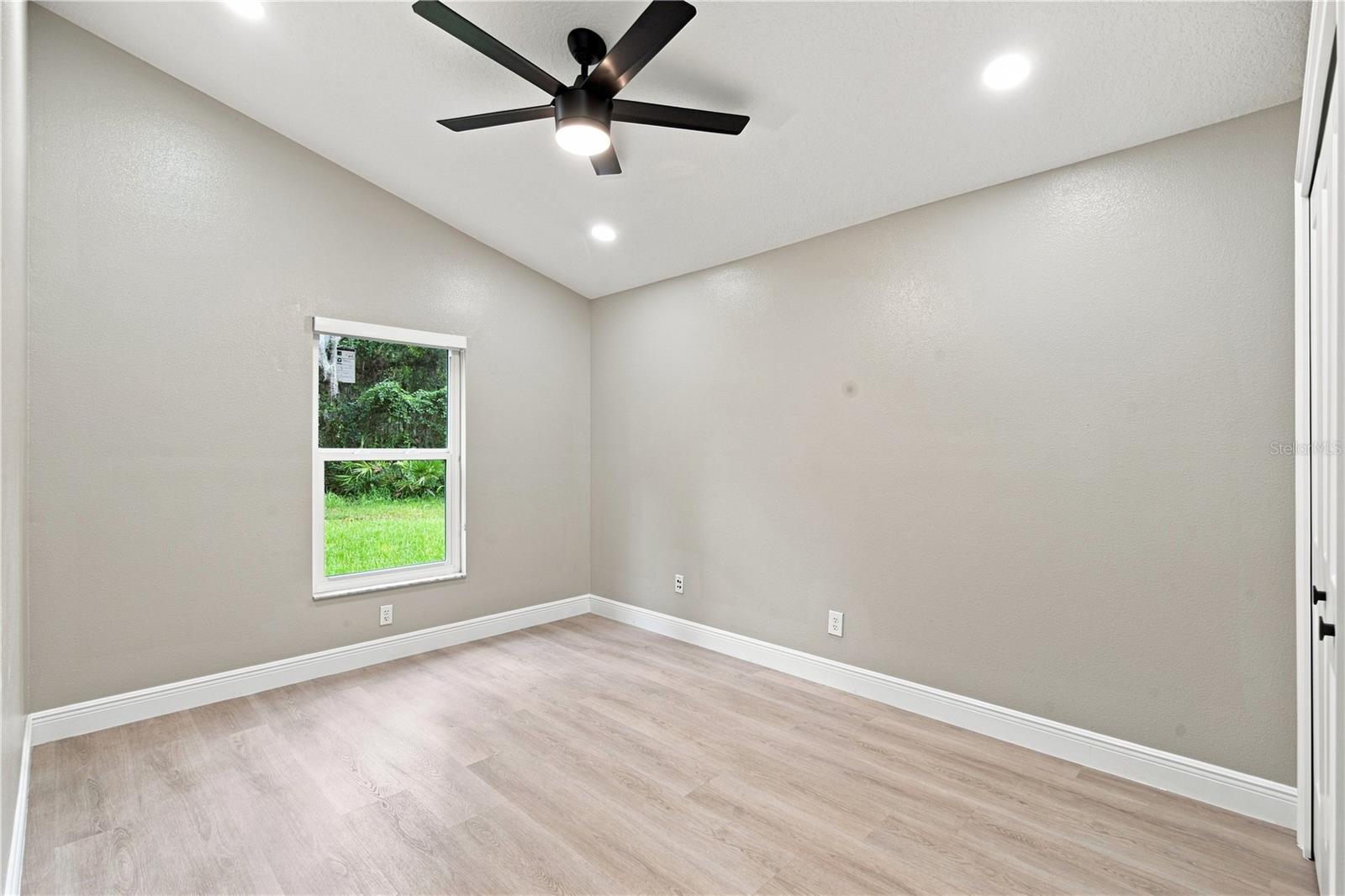 6137 WHIMBRELWOOD DR — photo 29