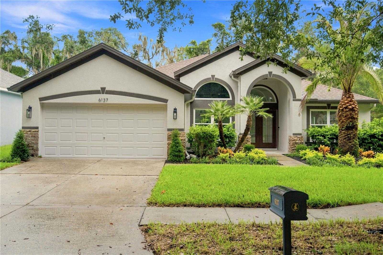 6137 WHIMBRELWOOD DR — photo 2