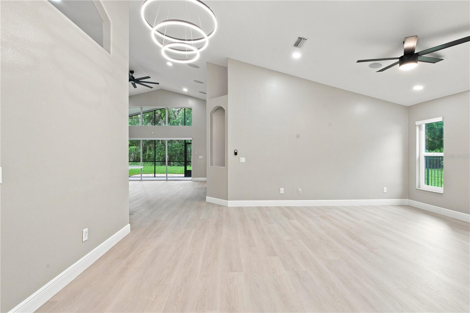 6137 WHIMBRELWOOD DR — photo 30