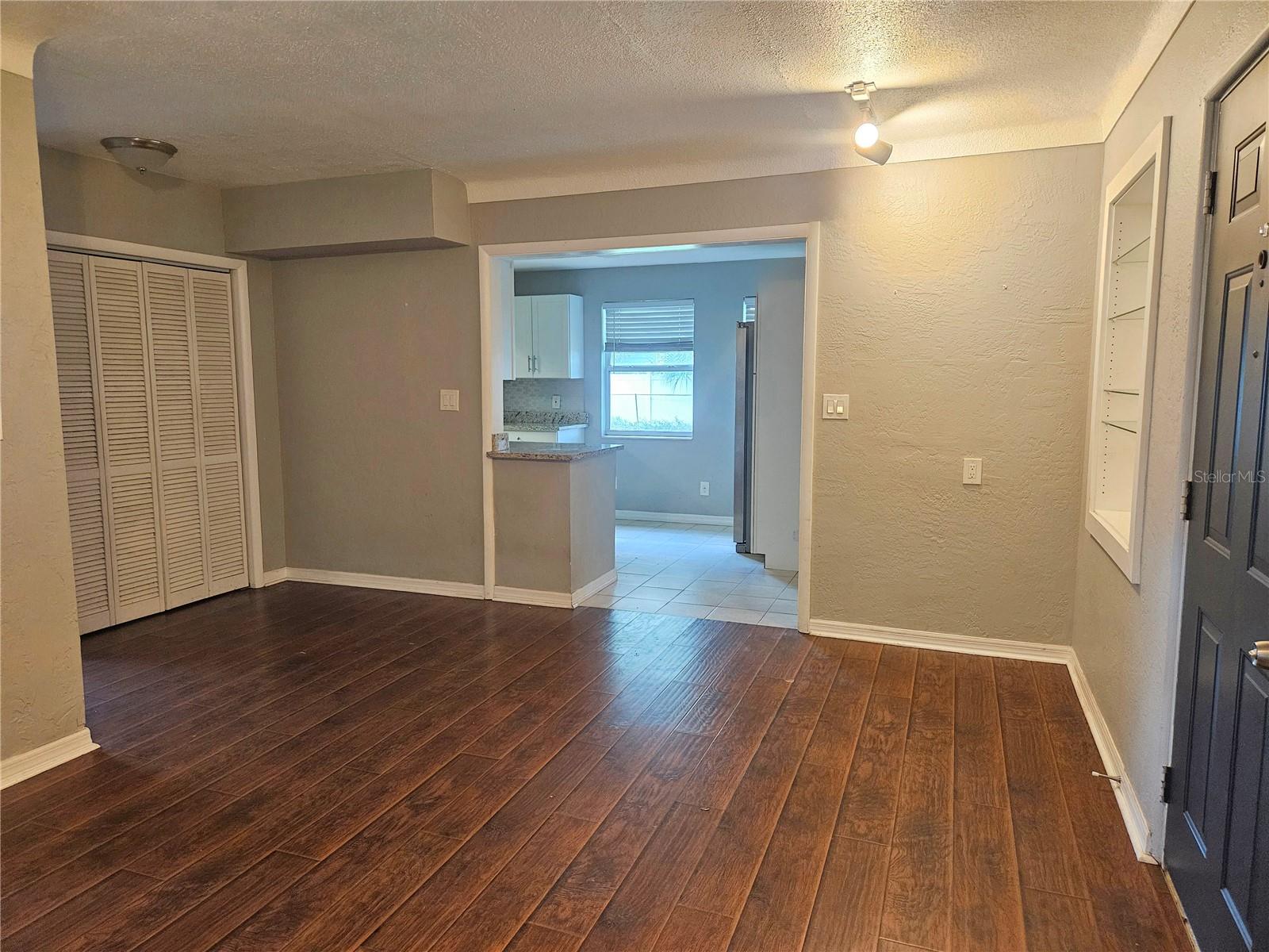 4042 DARTMOUTH AVE N — photo 10