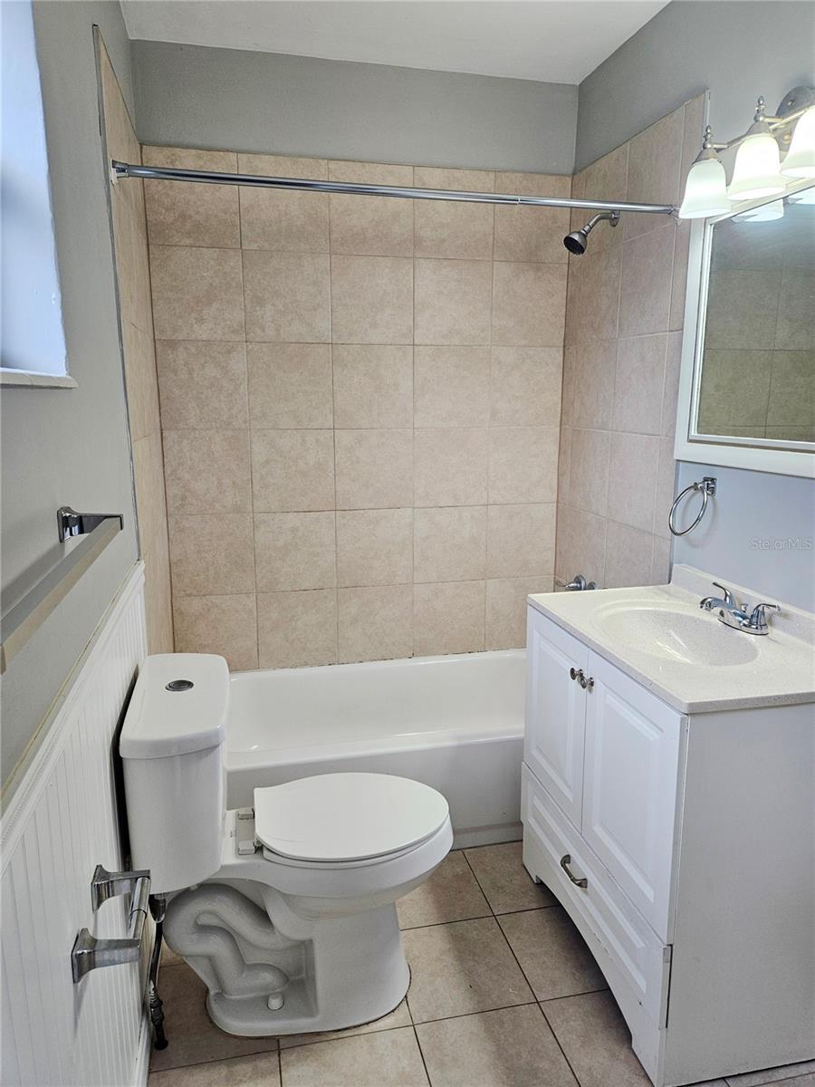 4042 DARTMOUTH AVE N — photo 8