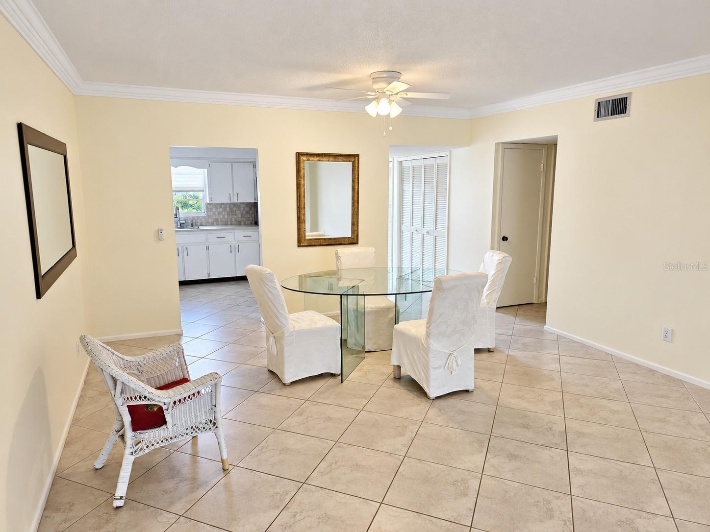 2436 RHODESIAN DR #48 — photo 6