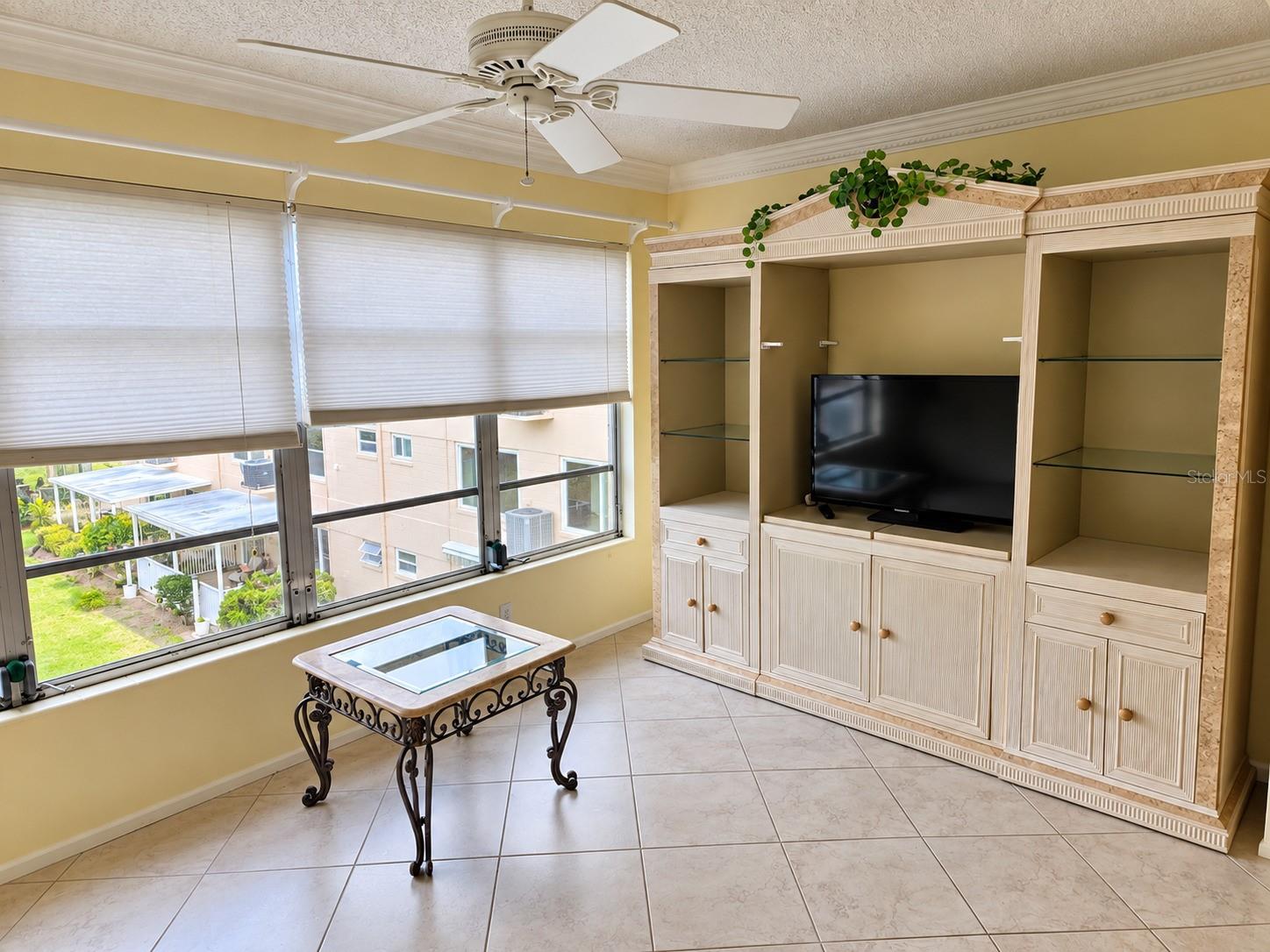 2436 RHODESIAN DR #48 — photo 9