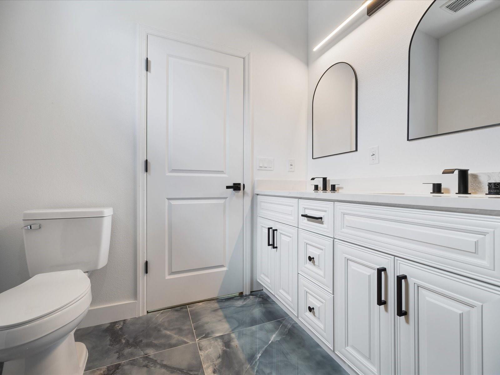 611 ELM ST — photo 35
