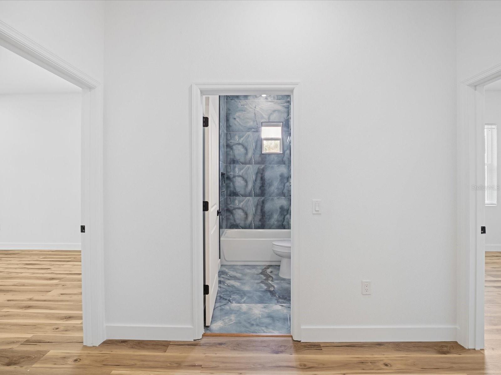 611 ELM ST — photo 21
