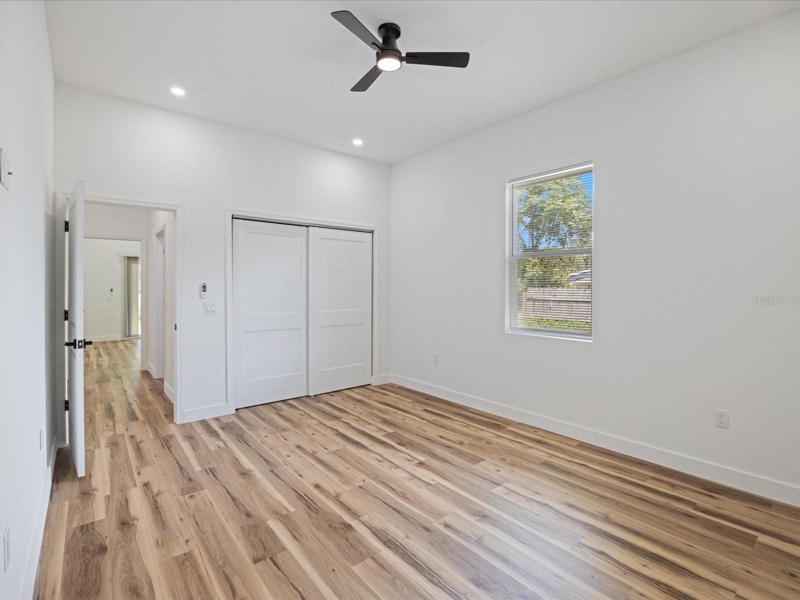 611 ELM ST — photo 24