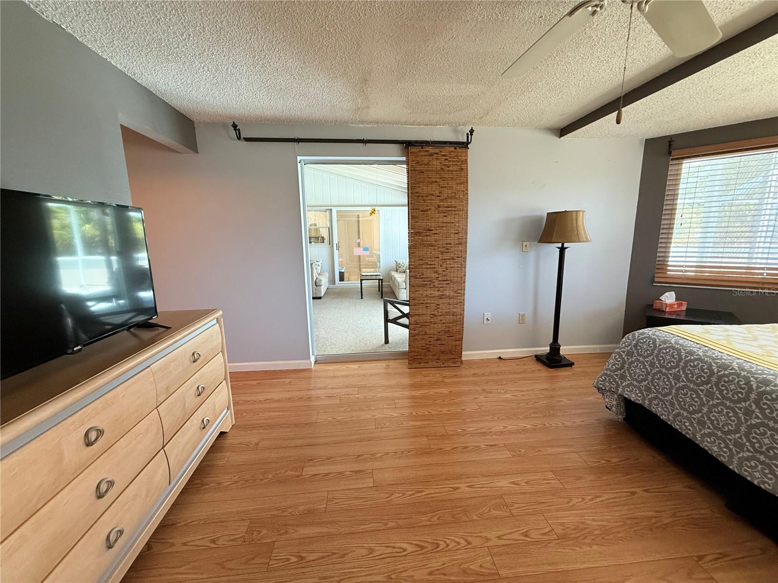 318 VENICE EAST BLVD — photo 22