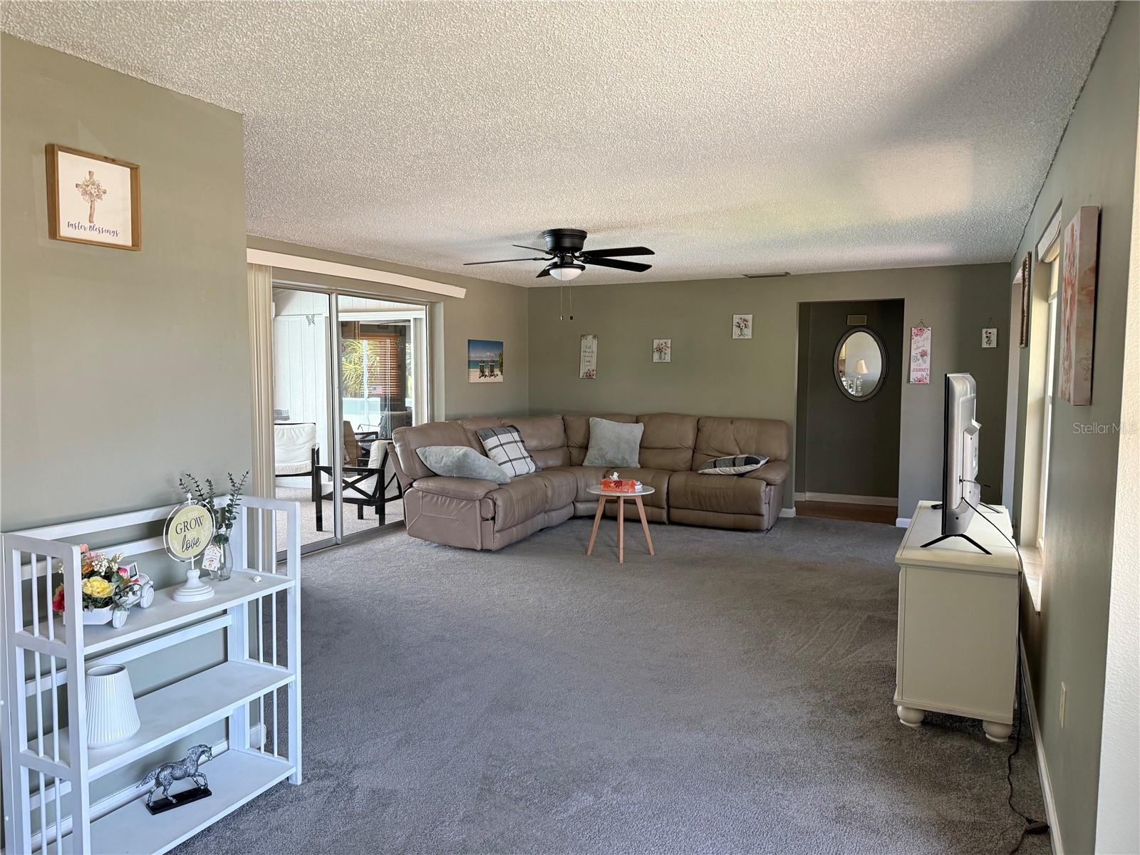 318 VENICE EAST BLVD — photo 14