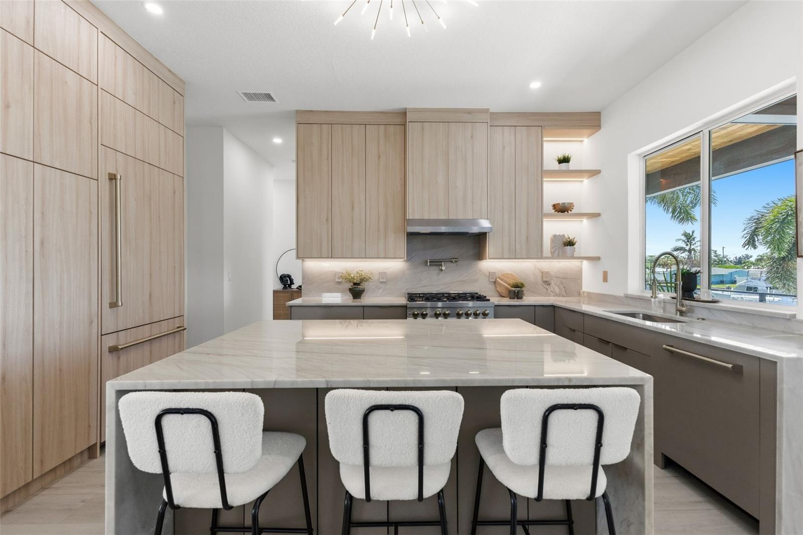 7870 CAUSEWAY BLVD S — photo 24