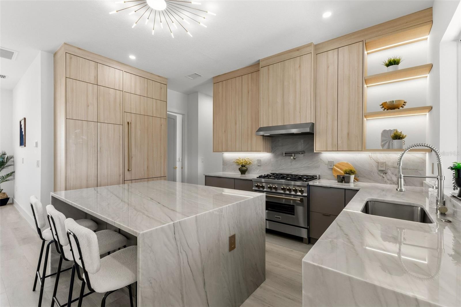 7870 CAUSEWAY BLVD S — photo 16