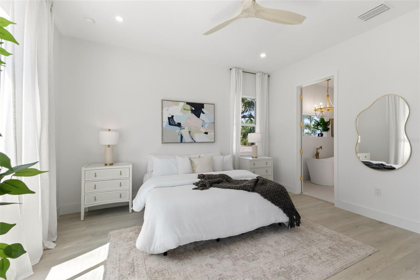 7870 CAUSEWAY BLVD S — photo 27