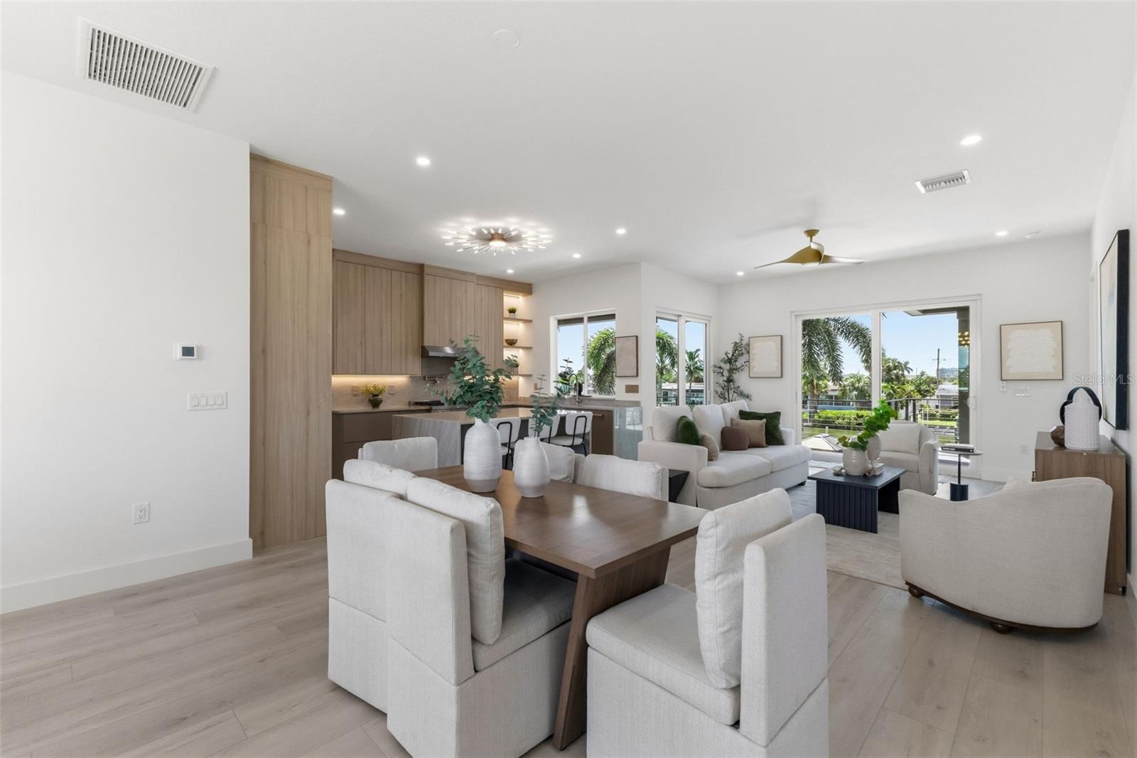 7870 CAUSEWAY BLVD S — photo 10