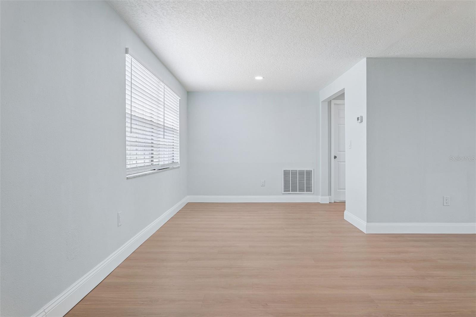 3115 PALAMORE DR — photo 8