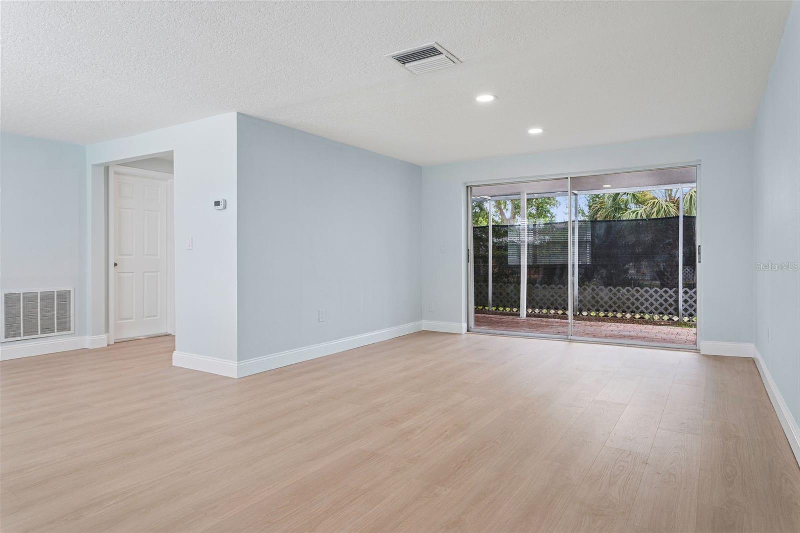 3115 PALAMORE DR — photo 9