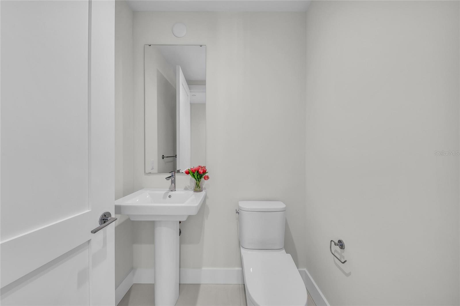 275 1ST AVE S #2204 — photo 31