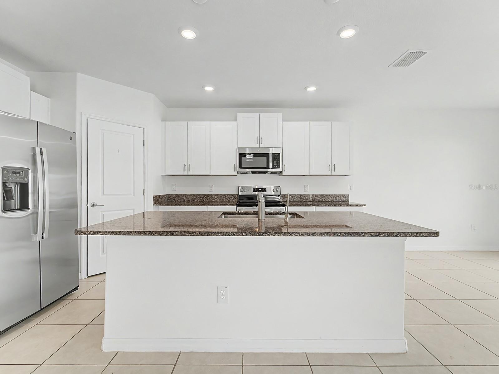 36420 GARDEN WALL WAY — photo 24