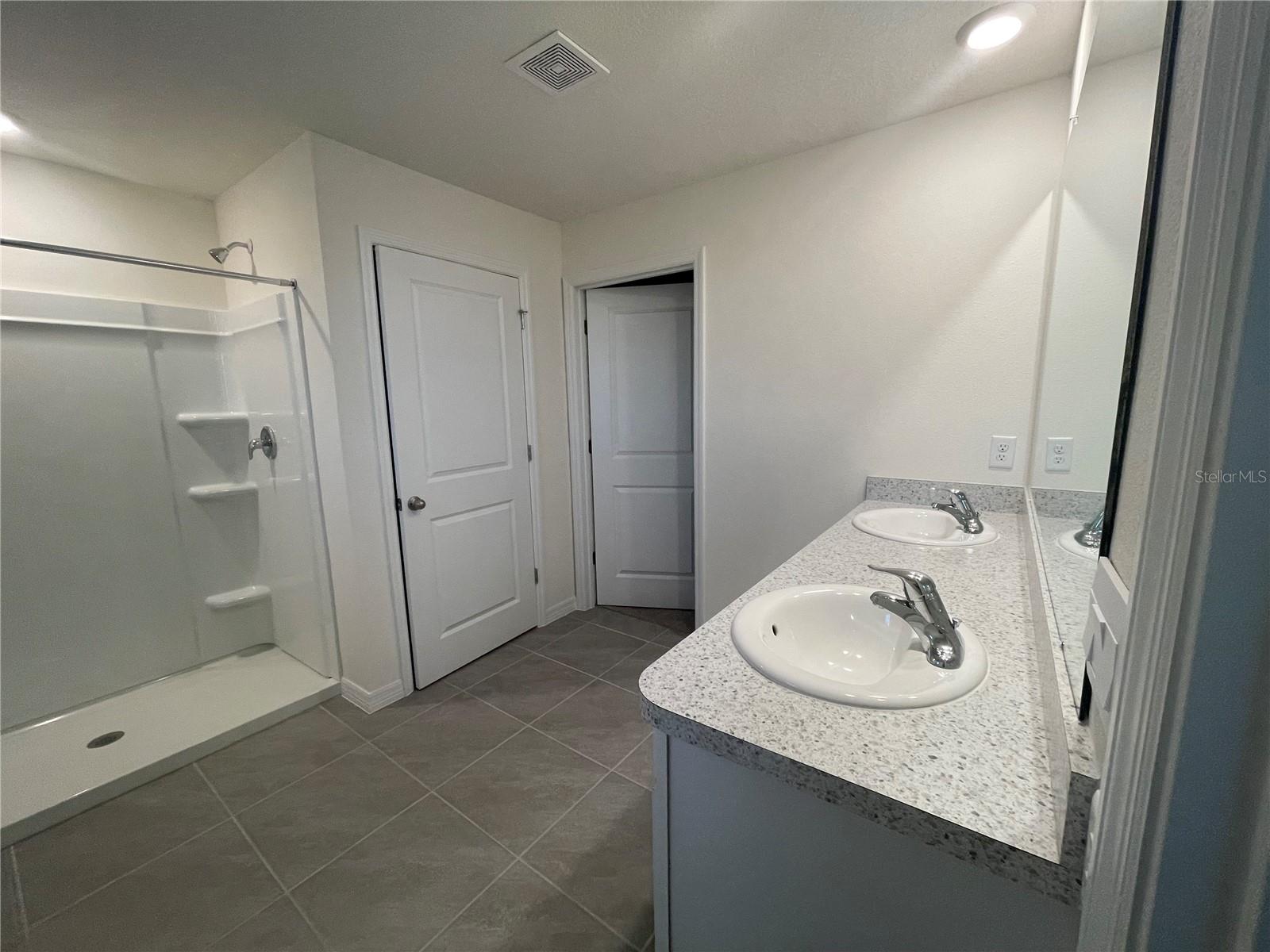 35628 DOVELAND DR — photo 23