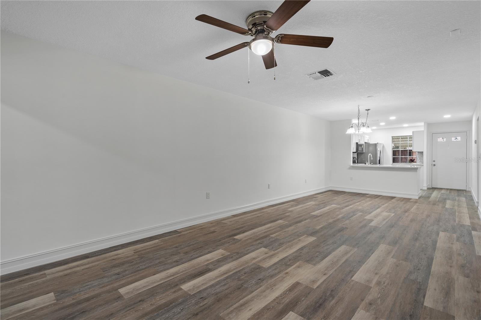8310 HIGH POINT CIR #4 — photo 13