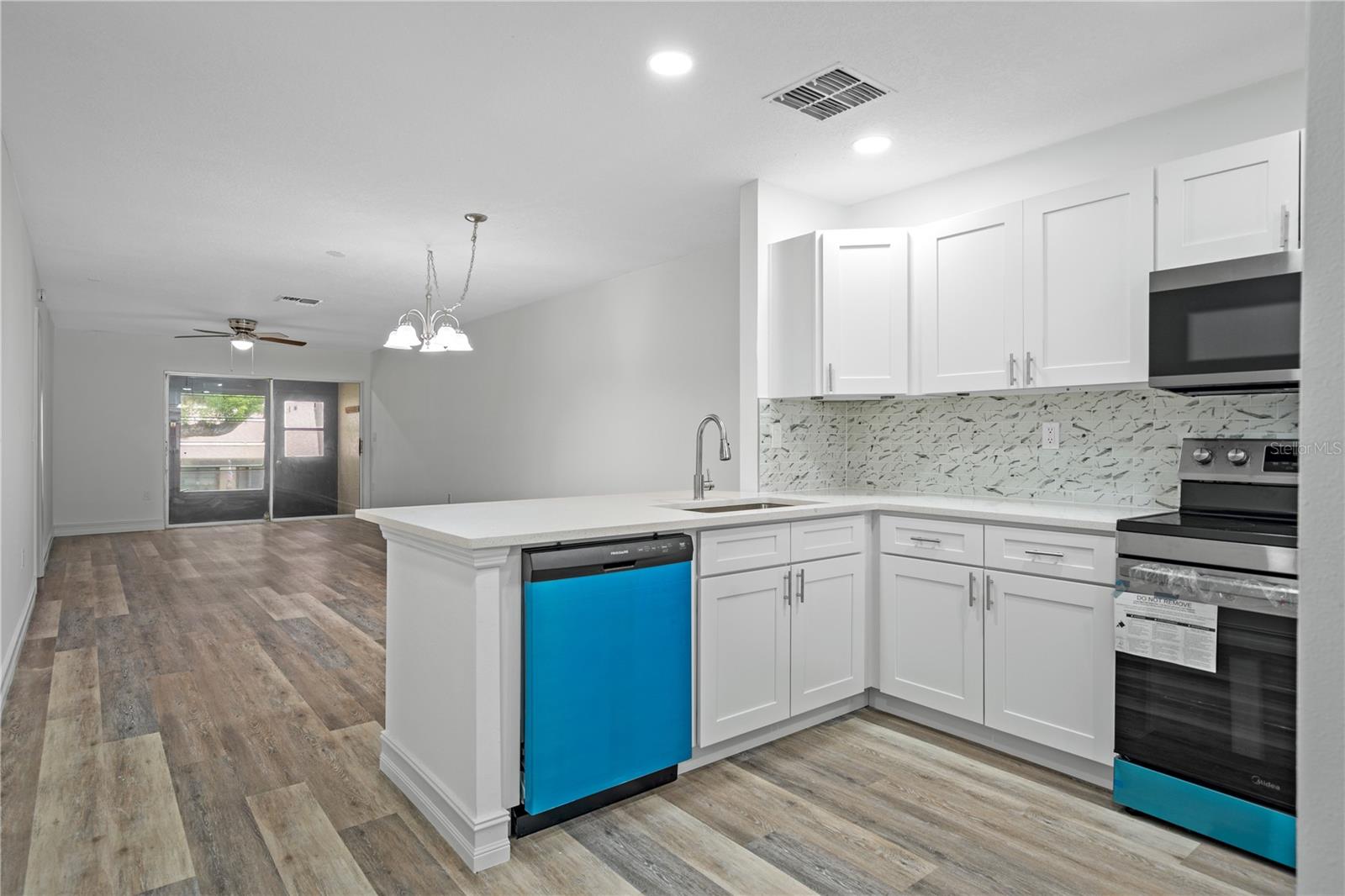 8310 HIGH POINT CIR #4 — photo 11