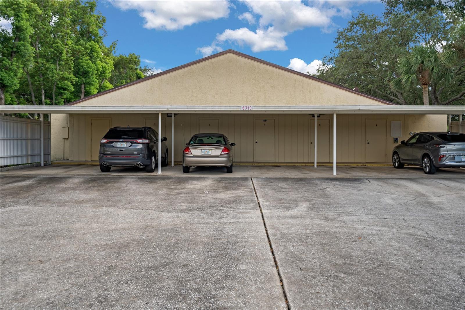 8310 HIGH POINT CIR #4 — photo 4