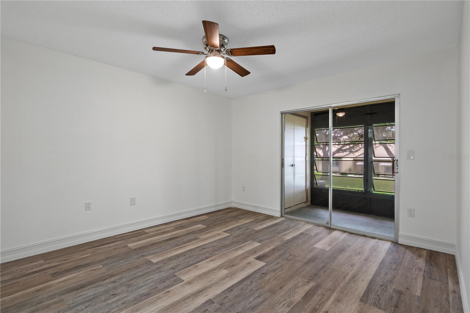 8310 HIGH POINT CIR #4 — photo 17