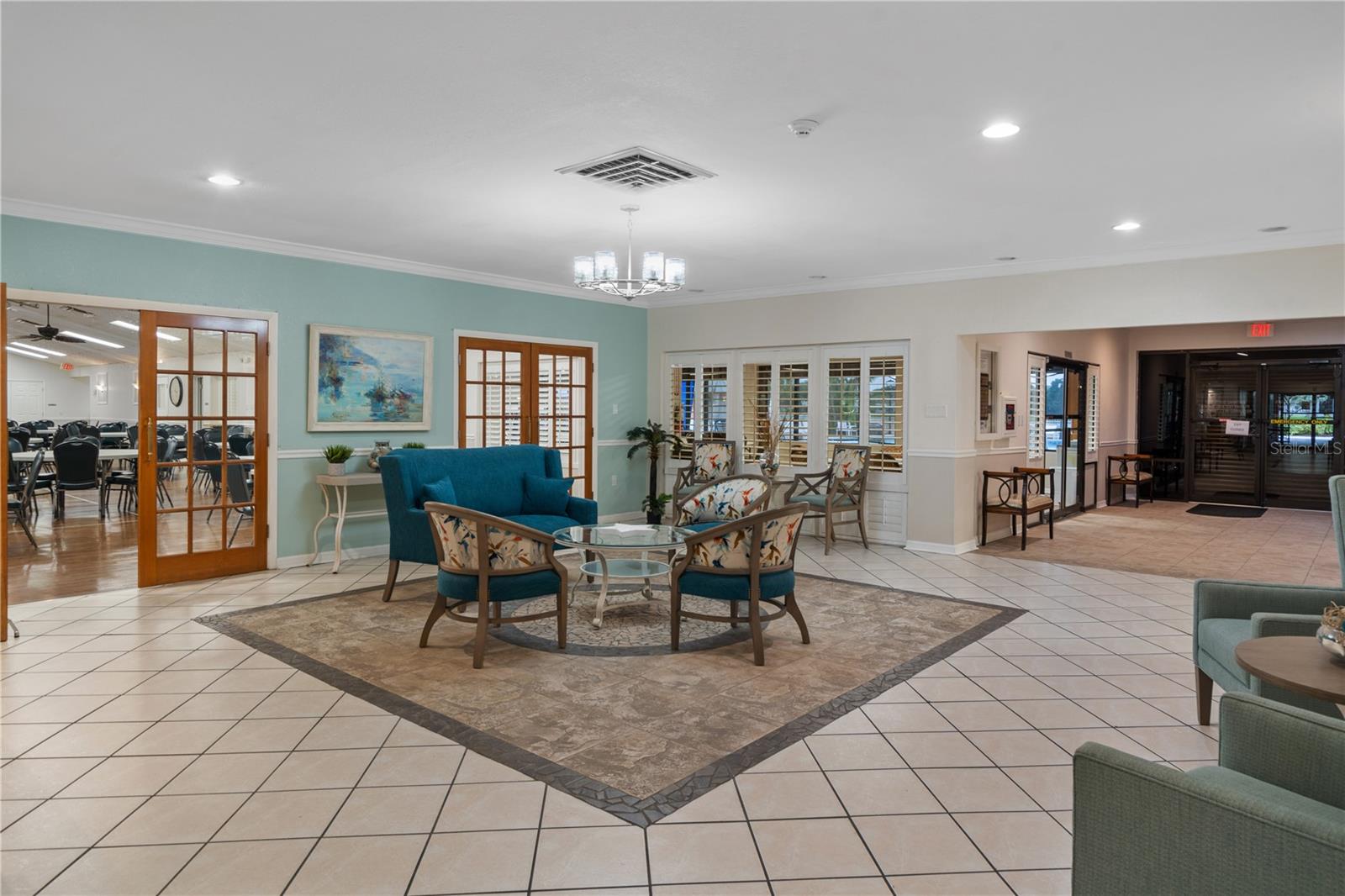 8310 HIGH POINT CIR #4 — photo 40