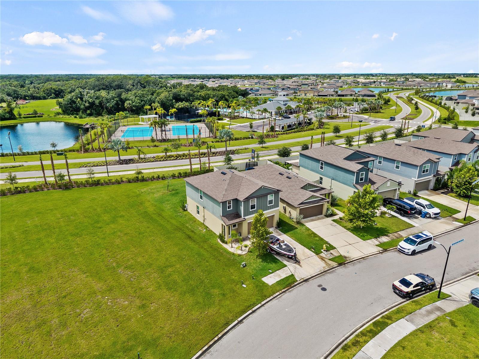 13603 SUNSET SAPPHIRE CT — photo 51