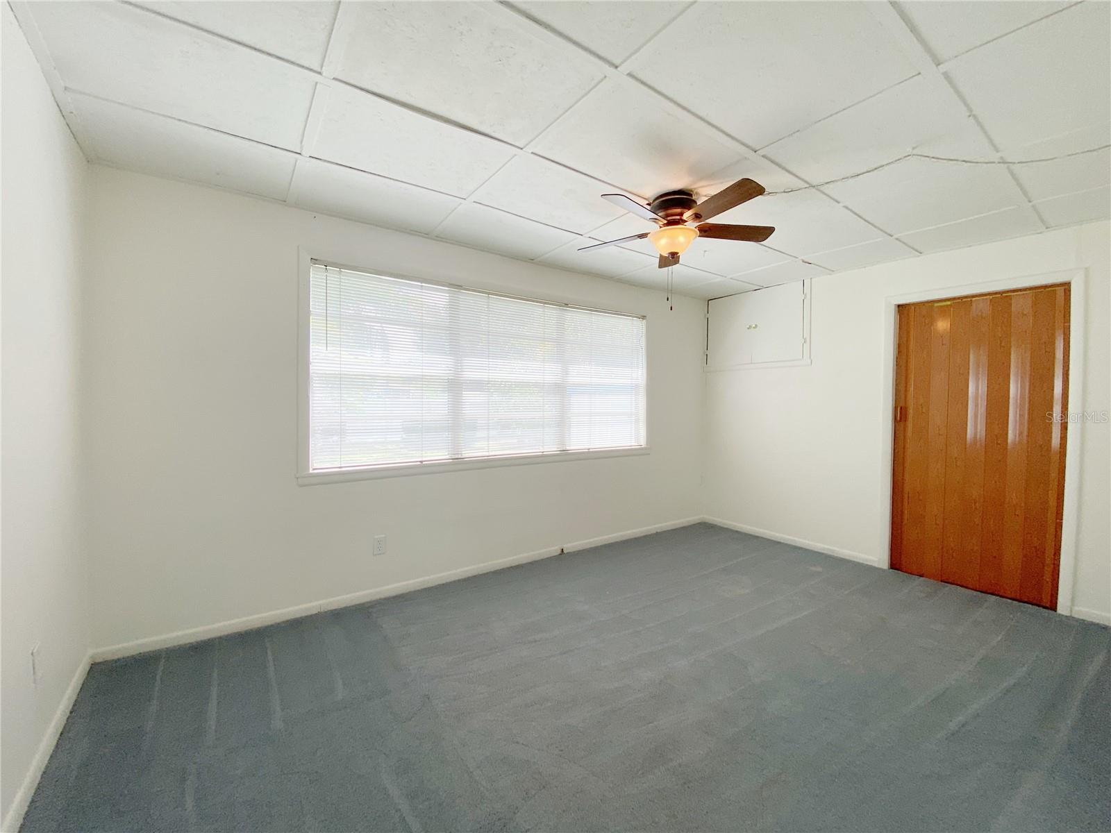 1308 ESSEX DR N — photo 7