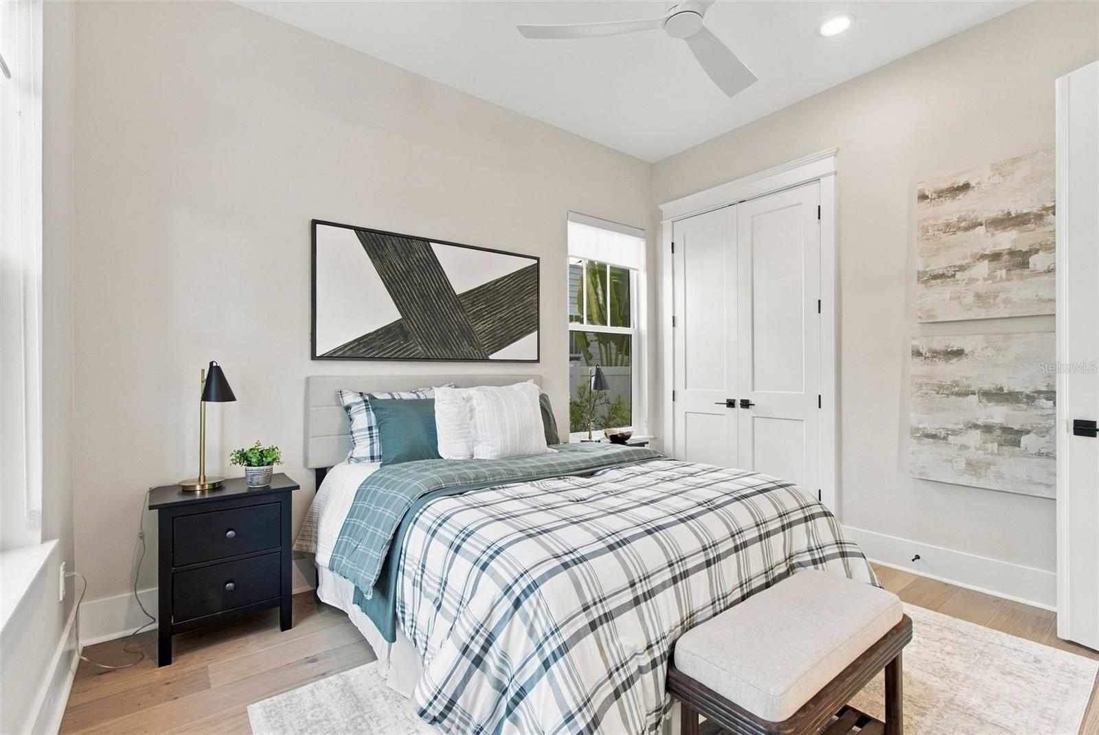 2525 DARTMOUTH AVE N — photo 10