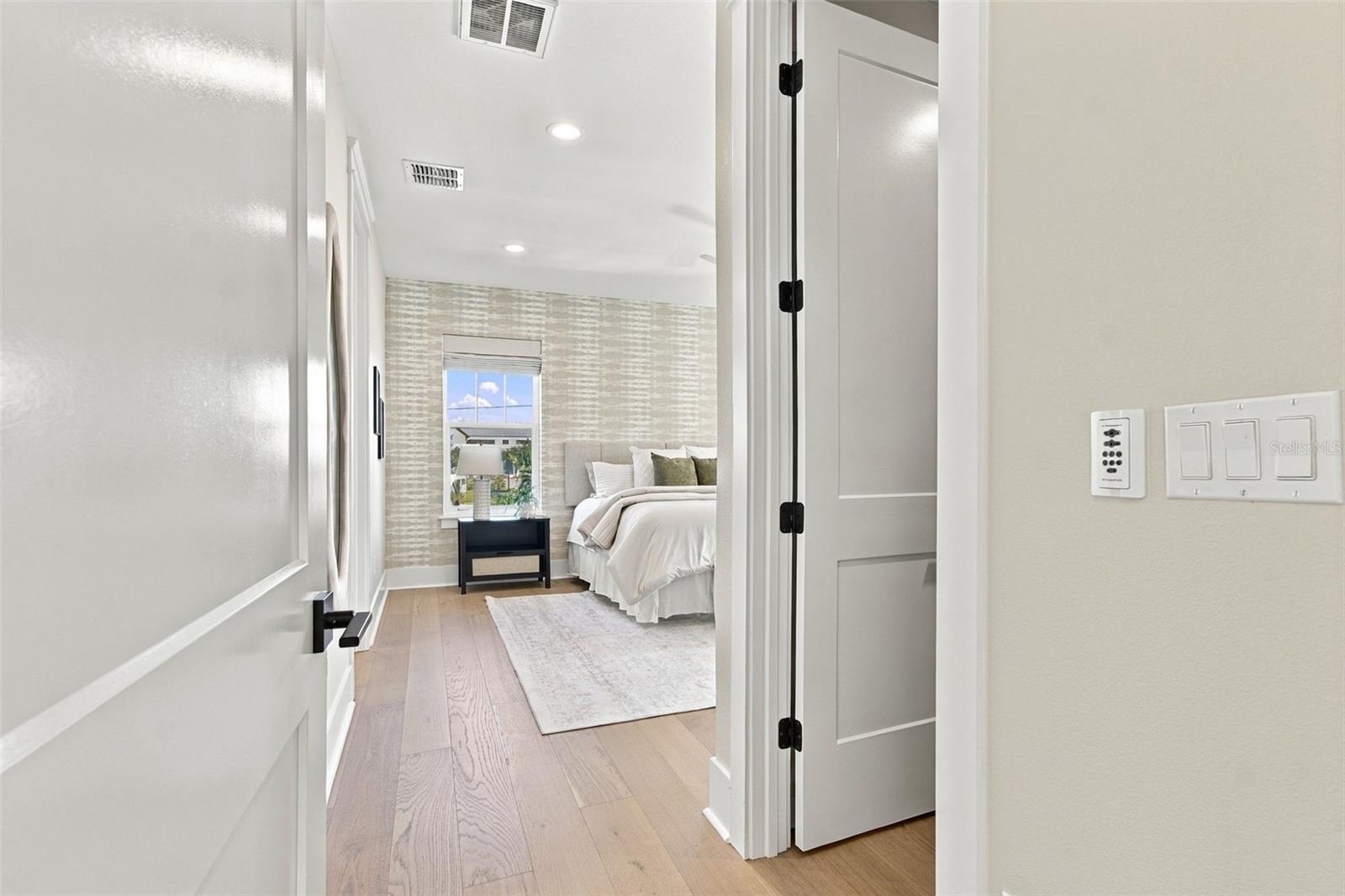 2525 DARTMOUTH AVE N — photo 40