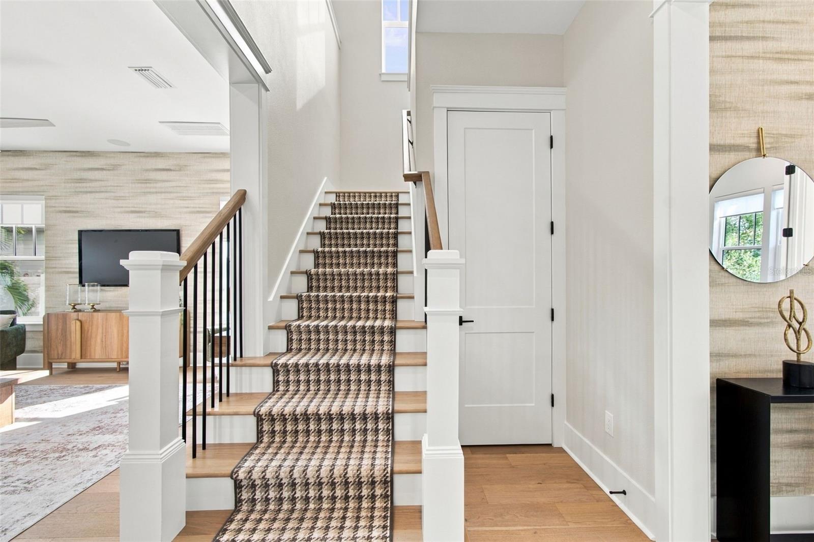 2525 DARTMOUTH AVE N — photo 35