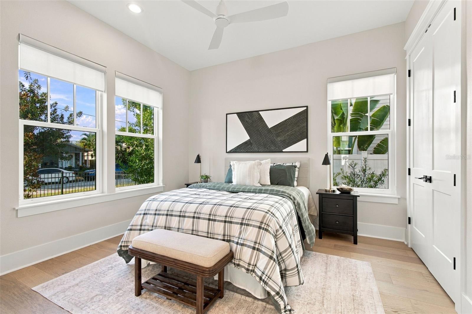 2525 DARTMOUTH AVE N — photo 12