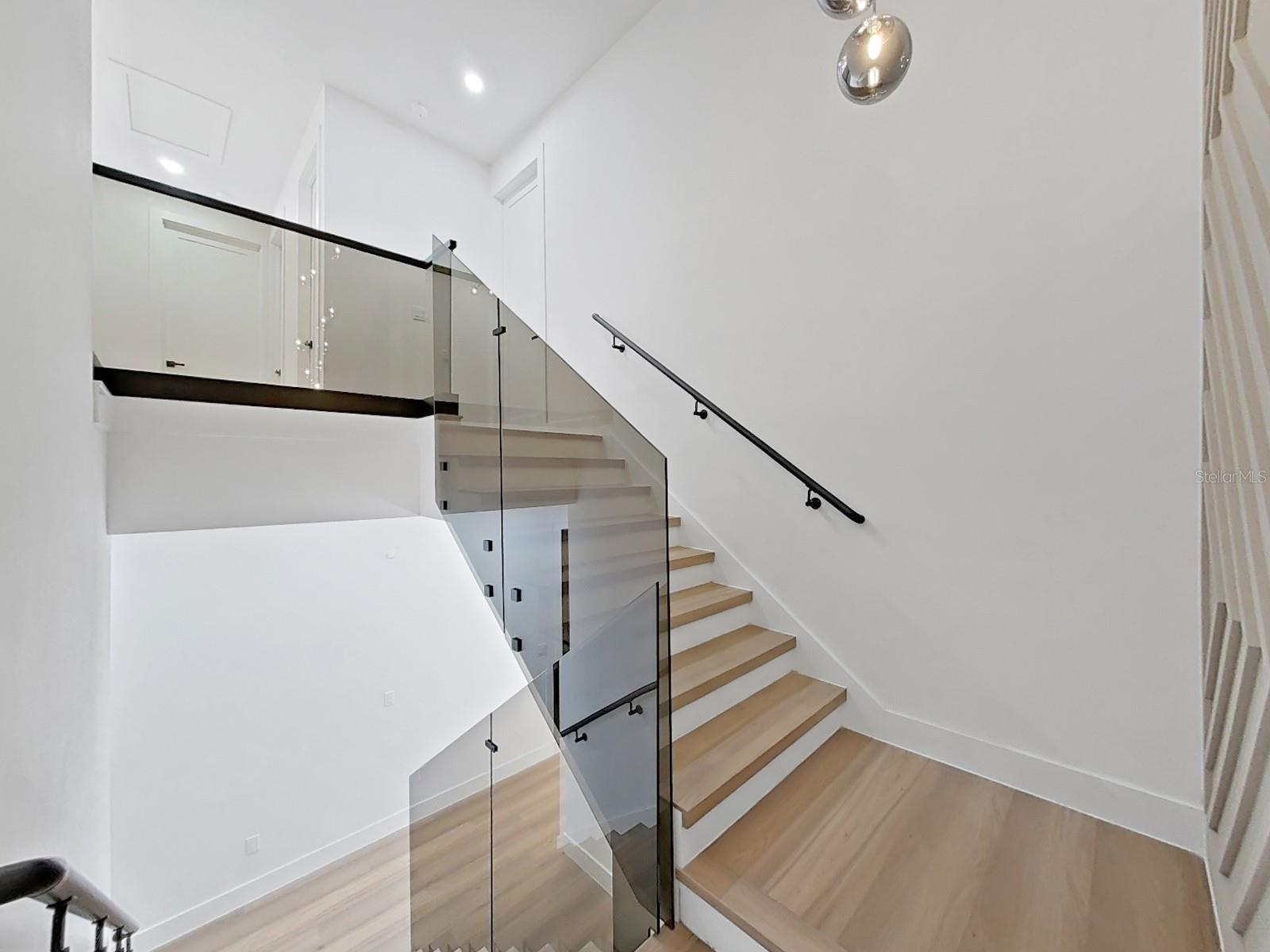 1505 W GRACE ST — photo 24
