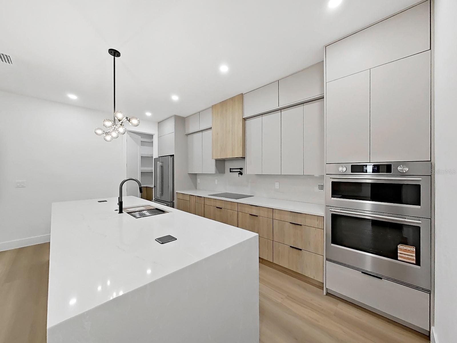 1505 W GRACE ST — photo 17