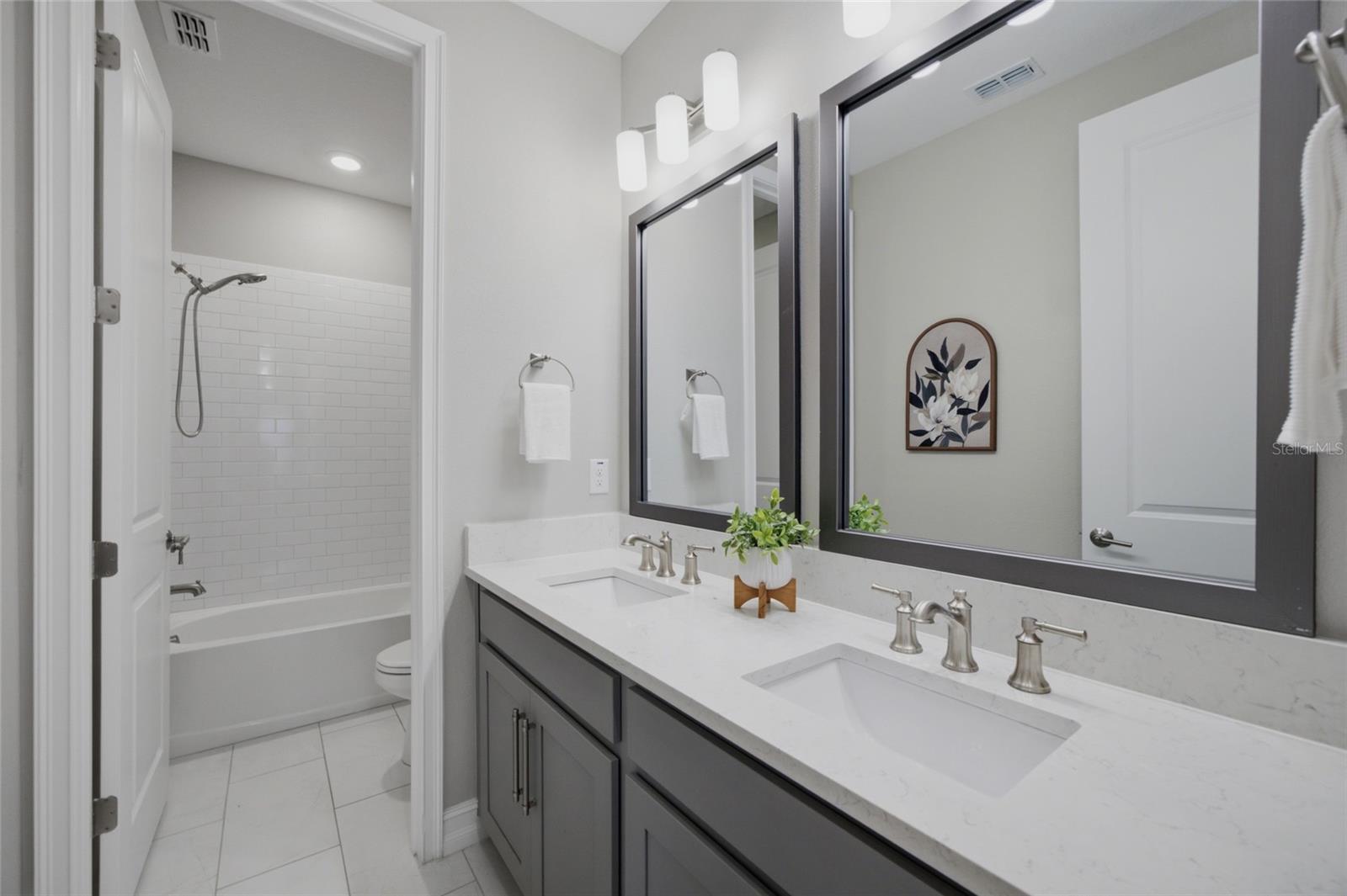 4667 SAN MARTINO DR — photo 34
