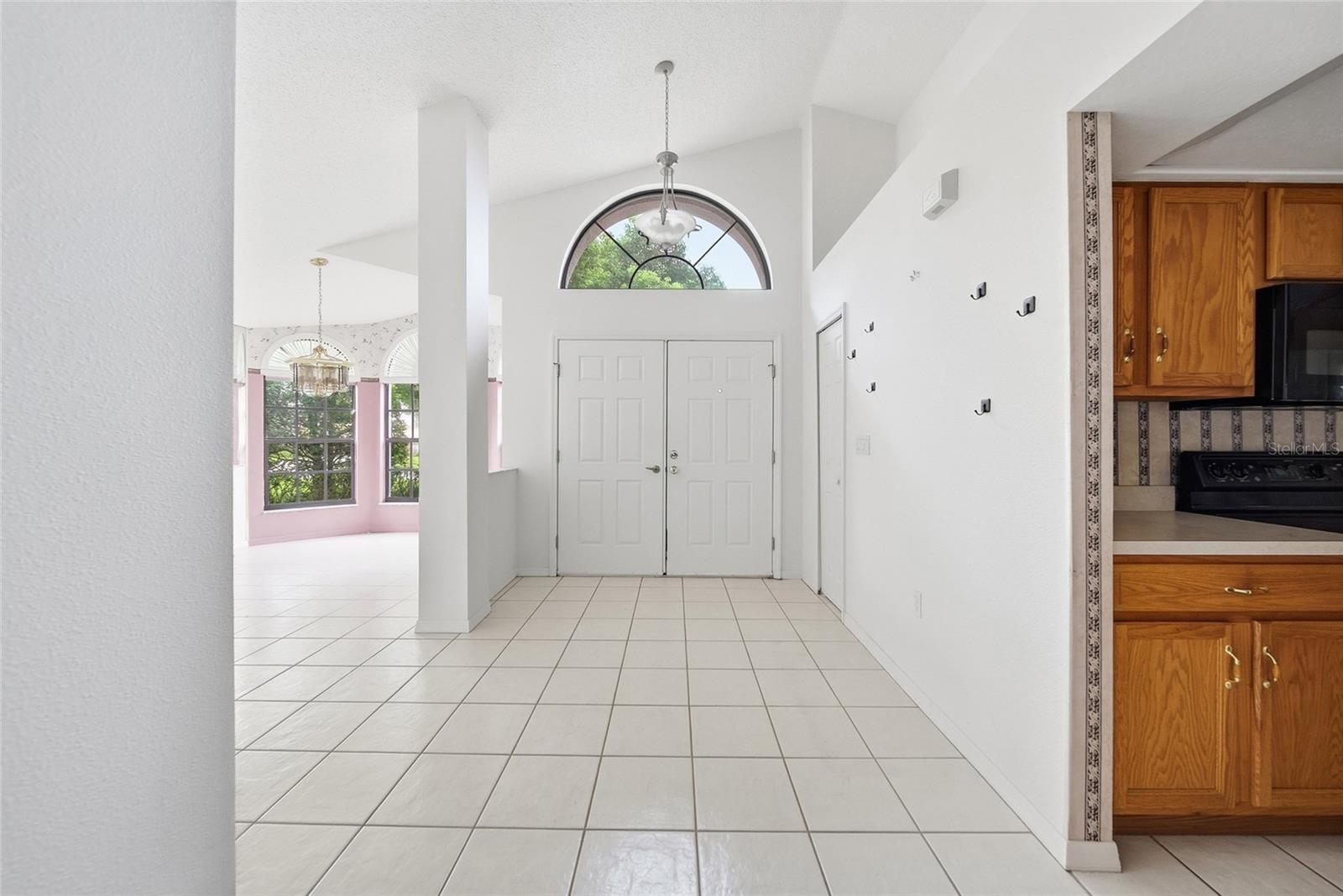 13652 PIMBERTON DR — photo 2