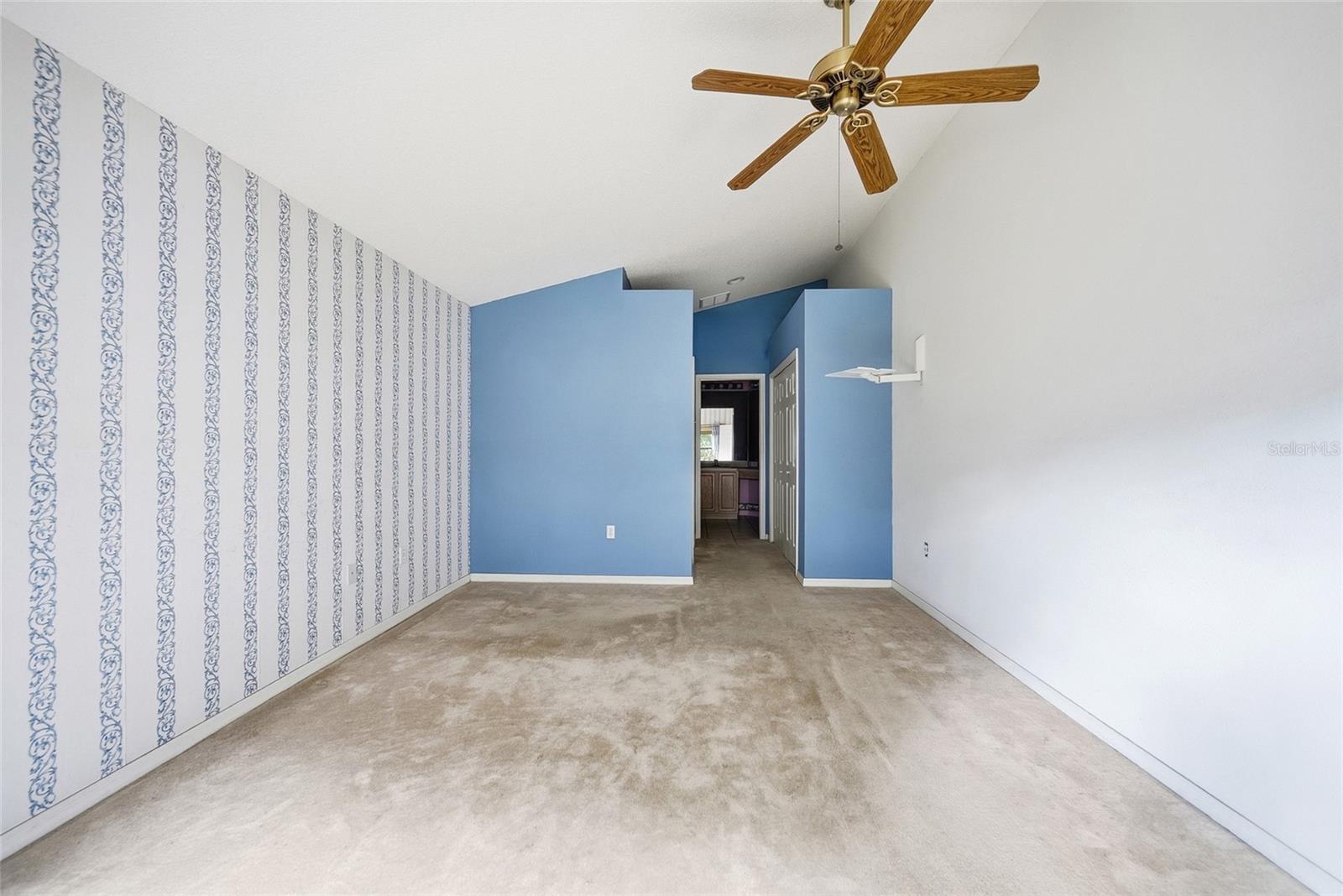 13652 PIMBERTON DR — photo 31