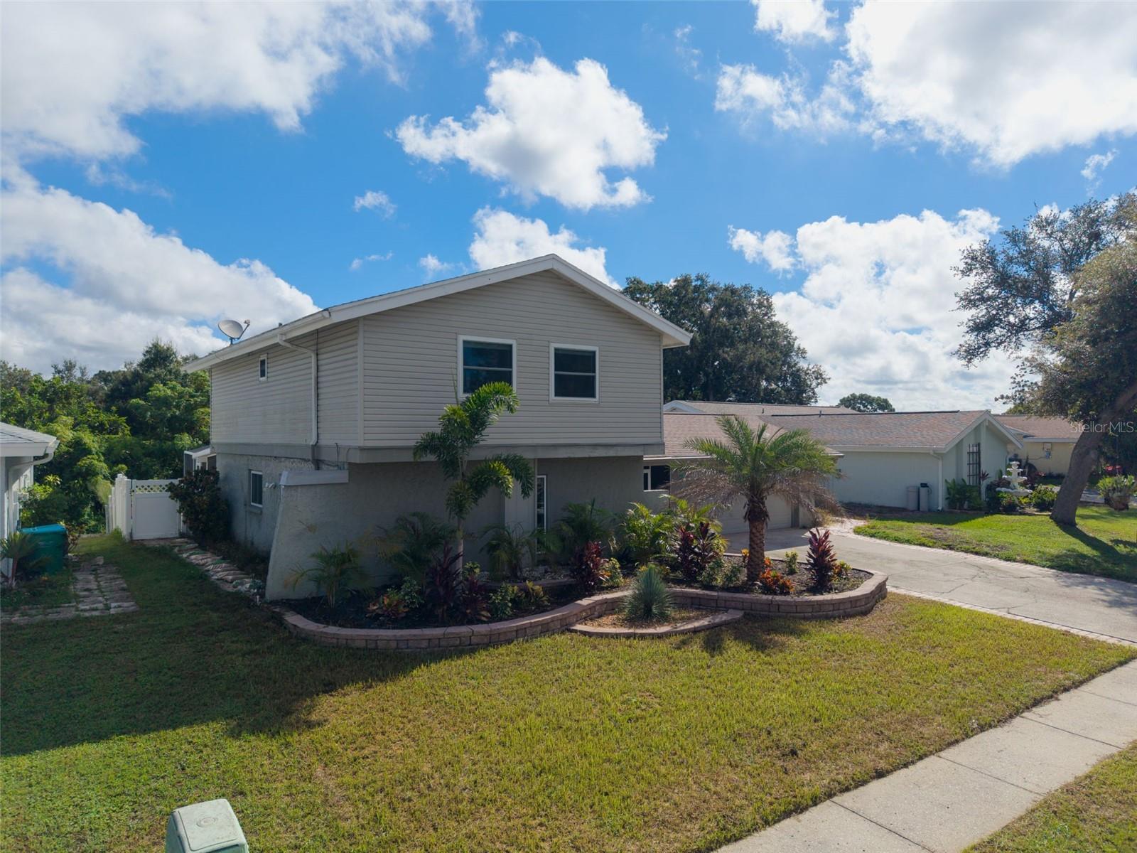 3992 ORCHARD HILL CIR — photo 8