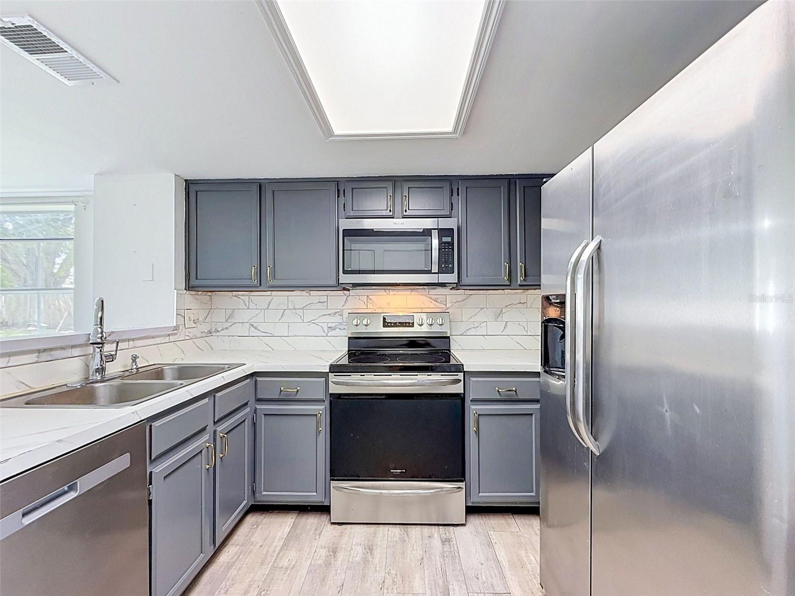 6601 121ST AVE #J — photo 15